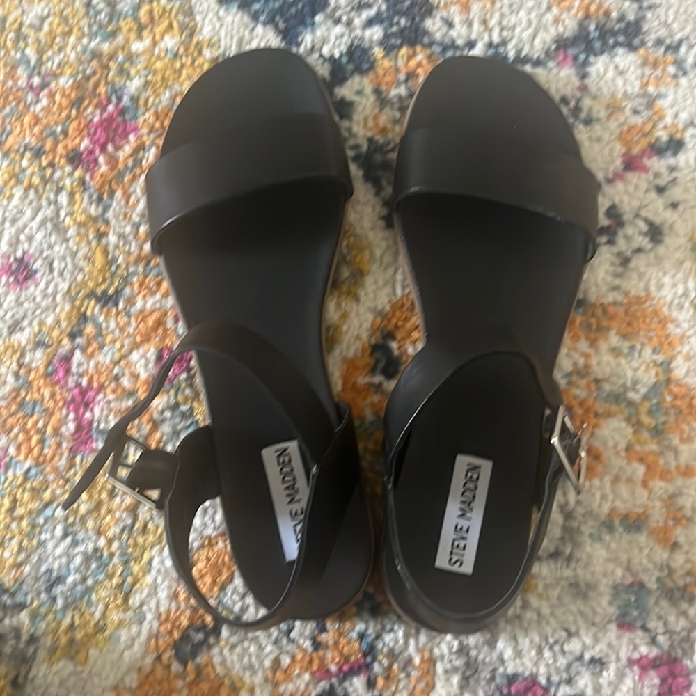 Brand new never worn Steve Madden black leather sandals